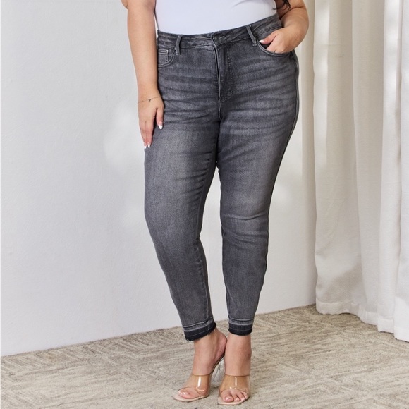 Judy Blue Denim - NEW Judy Blue PLUS + REG Size High Waisted Tummy Control Release Hem Skinny Jean
